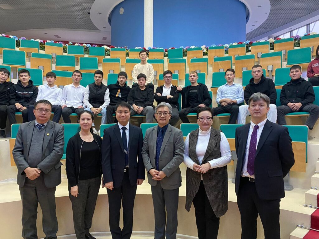 <strong>On 27.10.2022</strong>, a meeting with the first leaders took place